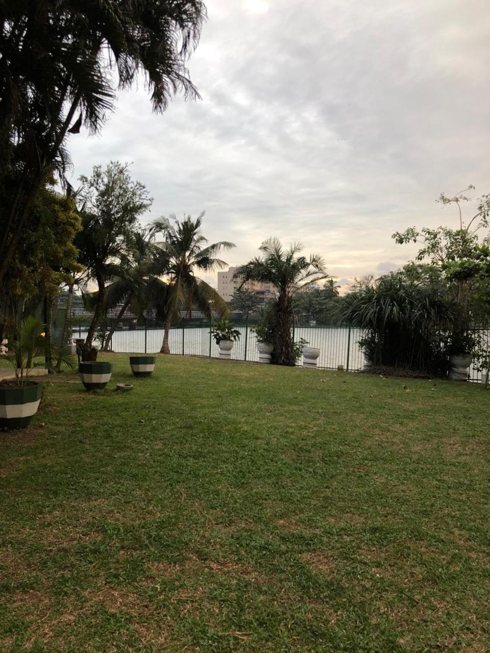 Amani Lake Resort Panadura Eksteriør billede